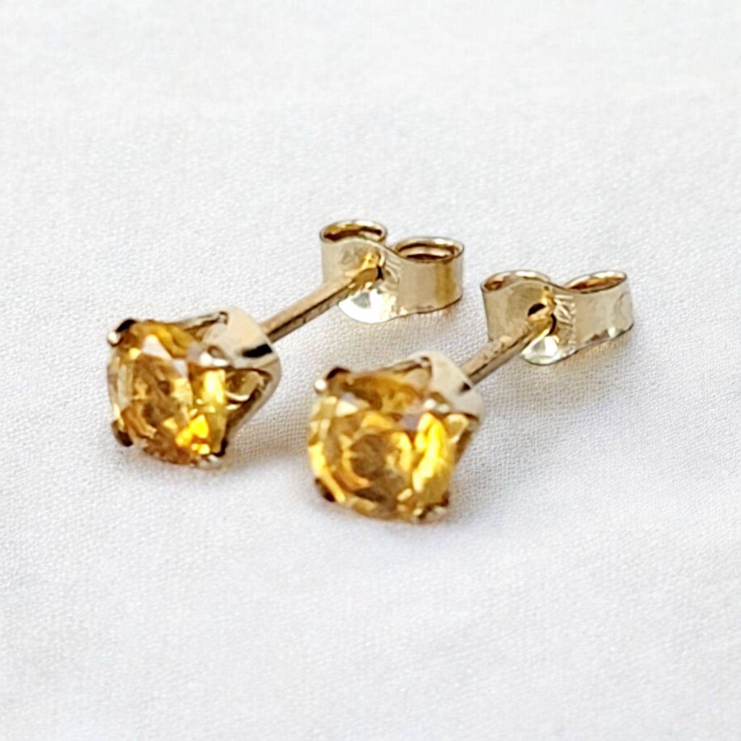 Citrine stud earrings in 14k solid gold, gold filled, or sterling silver — available in white, yellow, or rose gold and sizes 3mm, 4mm, 5mm, 6mm — natural golden citrine gemstone studs, November birthstone jewelry gift.